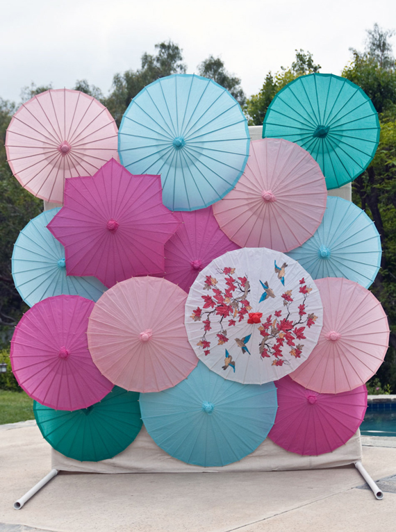 DIY-parasol-backdrop