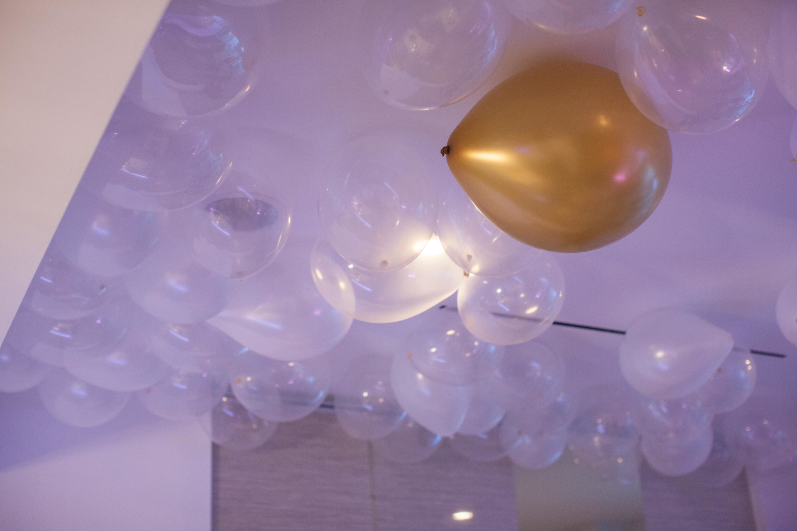 ceiling balloons